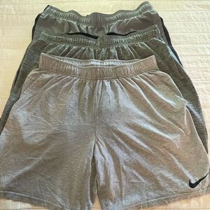 Nike Dri-FIT Standard Fit Shorts in Light Gray (plus 3 bonus pairs!) Mens large